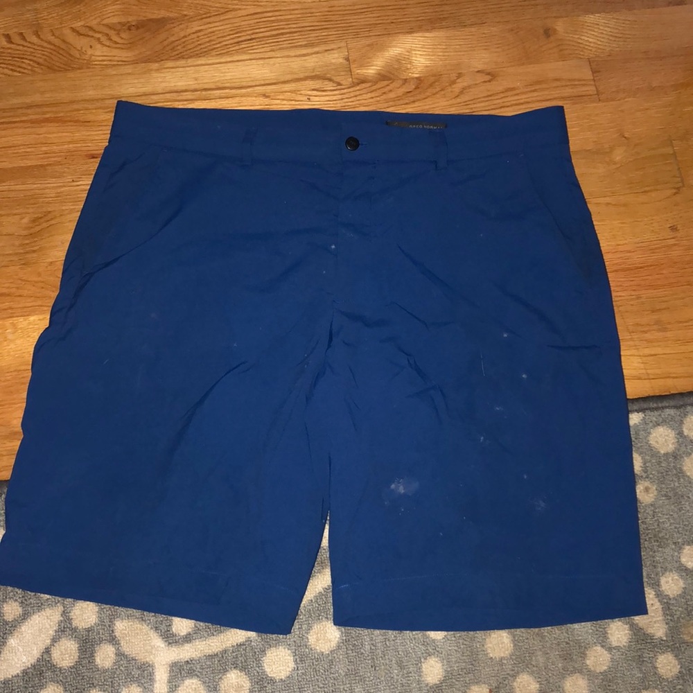 Men’s golf shorts by Greg Norman
